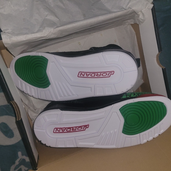 Size 10.5 Nike Jordan SPIZIKEs Varsity Red - Picture 2 of 4